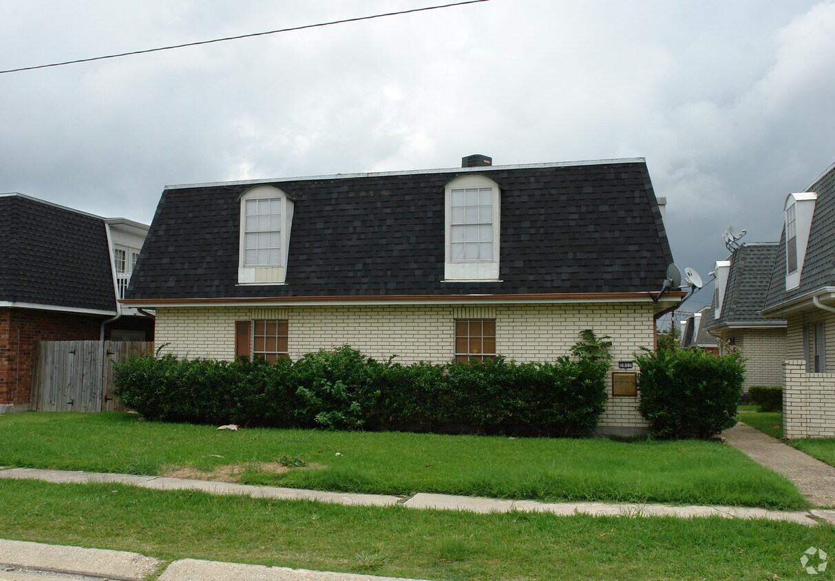 Primary Photo - 2817 Kingman St