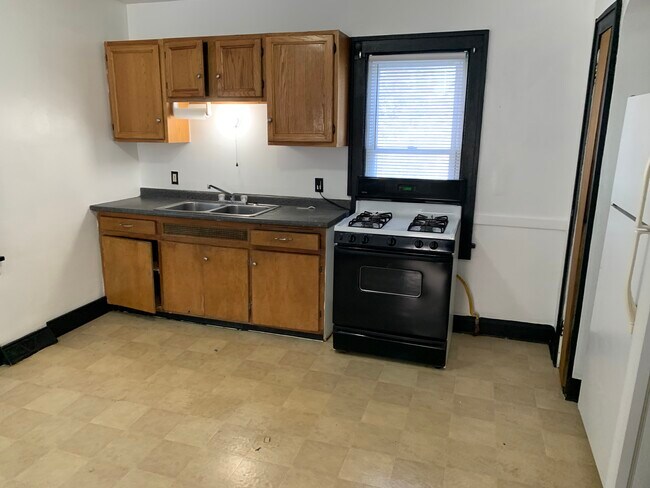 Kitchen - 2310 Natchez Ave