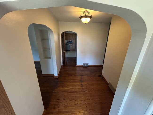 Building Photo - 4-bedroom Home in Cranberry Twp