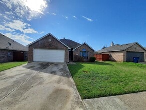 Building Photo - 1016 Glenhaven Dr