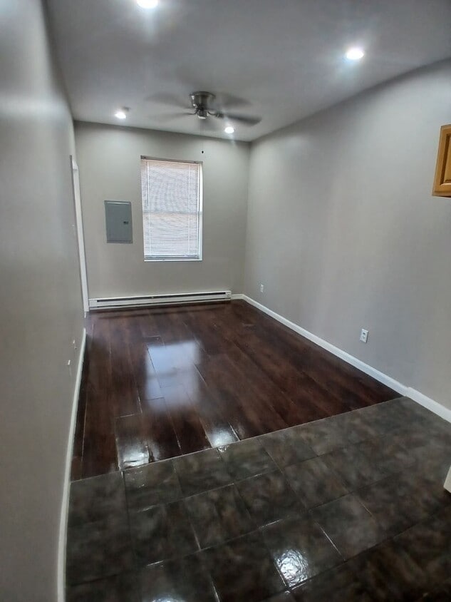 Cozy 2-Bedroom, 2-Bath Single Family Home - Near Fishtown - Cozy 2-Bedroom, 2-Bath Single Family Home - Near Fishtown