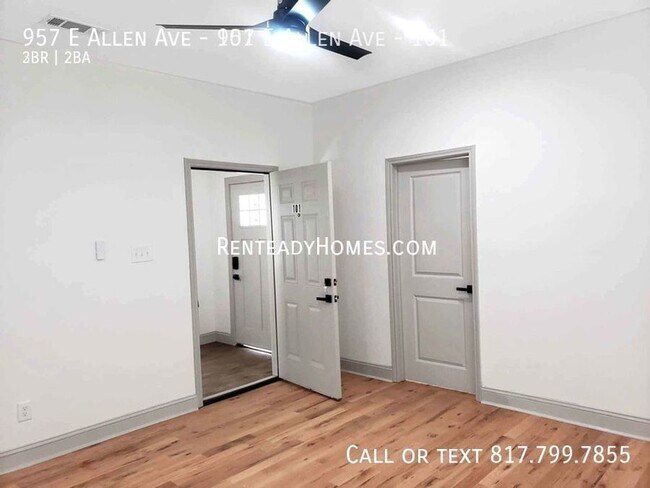 Building Photo - 957 E Allen Ave #101