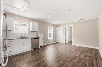 Building Photo - 3822 Lila St