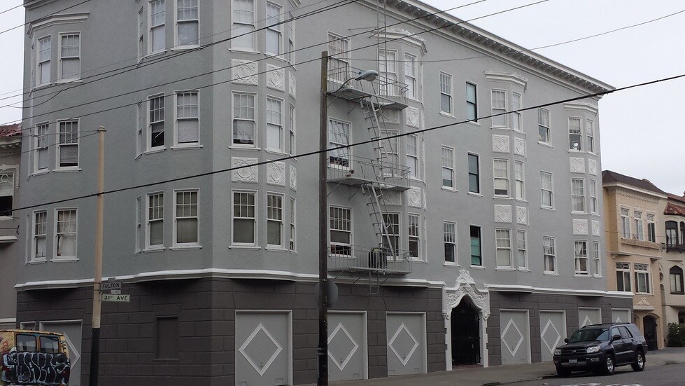 Primary Photo - 895 31st Ave