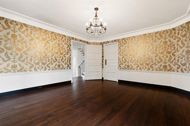 Foto del edificio - 6 Fox Meadow Rd