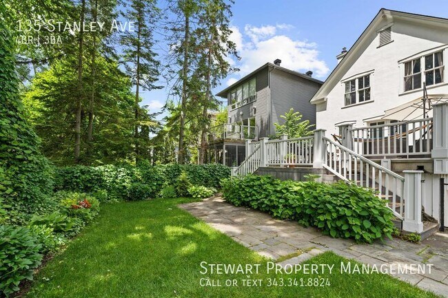 Building Photo - 135 Stanley Ave