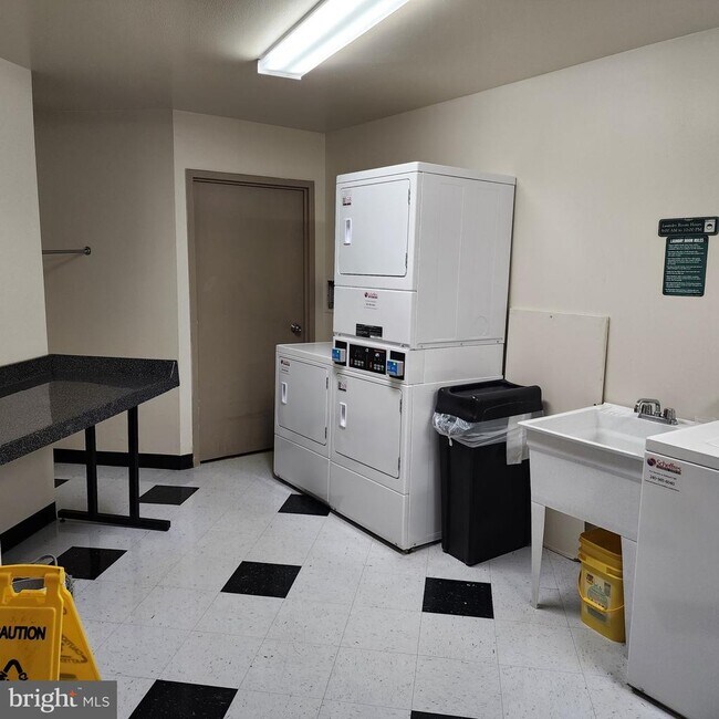 Foto del edificio - 7505 Democracy Blvd