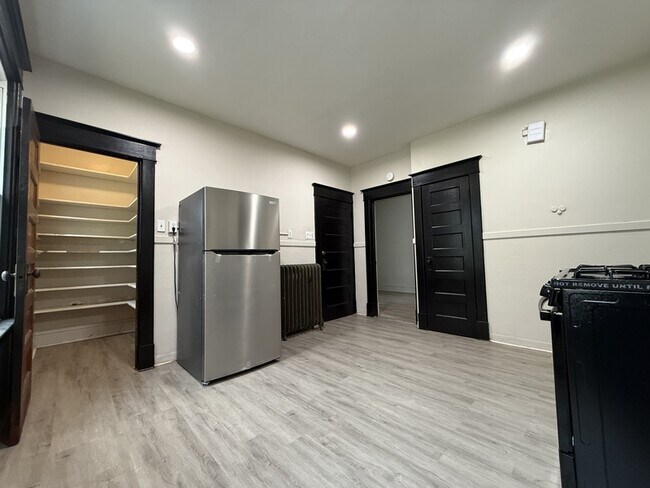 Foto del edificio - 34 Besch Ave