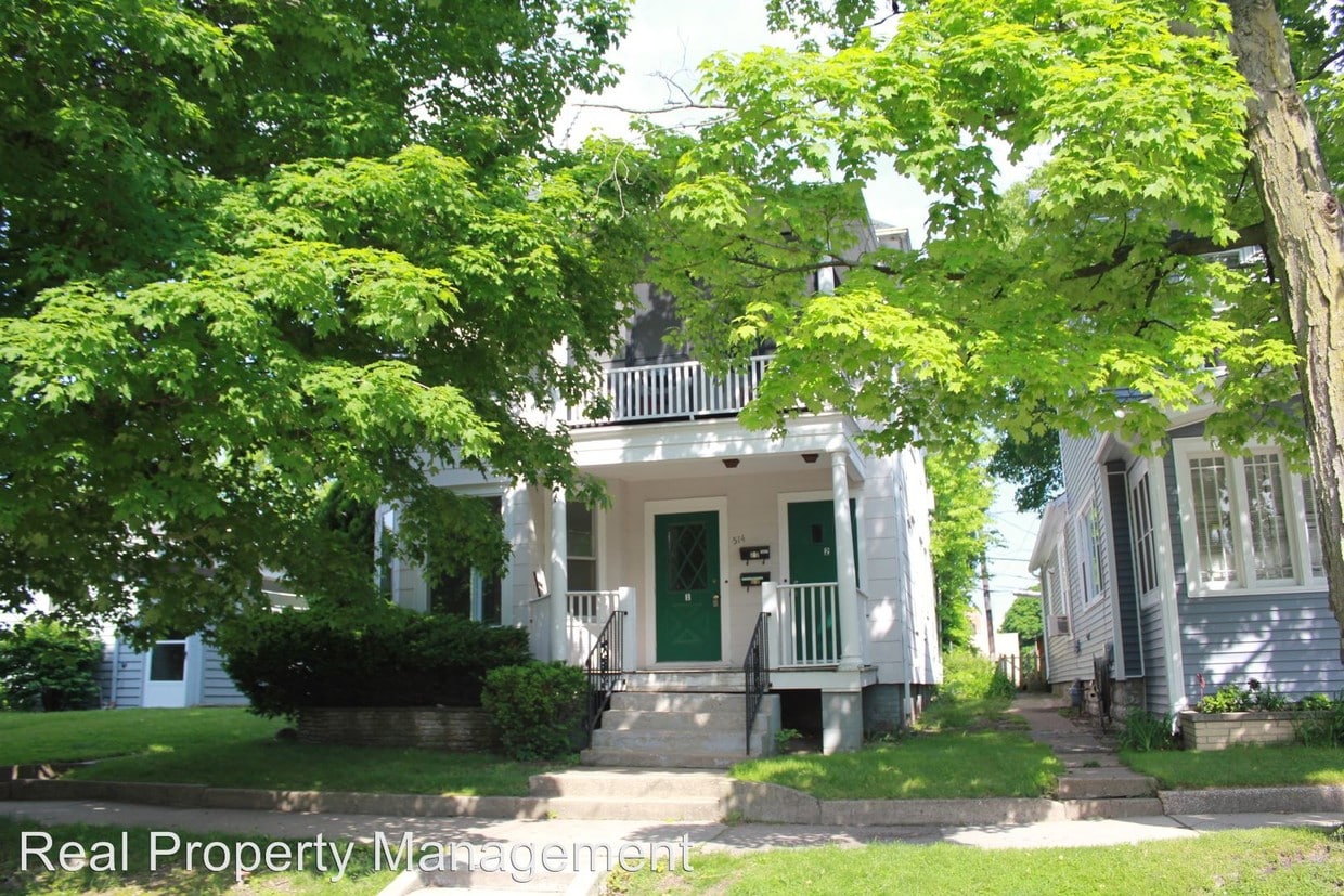 514 Court St, Saint Joseph, MI 49085 Condo for Rent in Saint Joseph