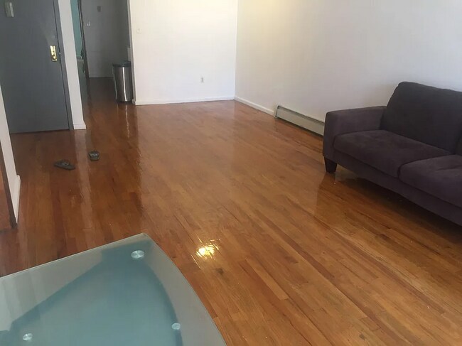 Foto del edificio - 4920 43rd Ave
