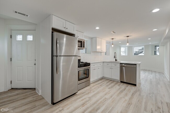 Foto del edificio - 4113 N Ashland Ave