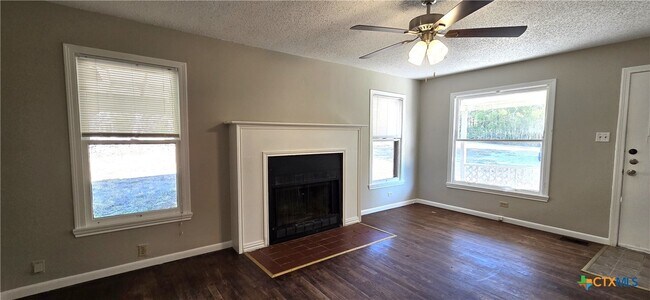 Foto del edificio - 119 Thurman Rd