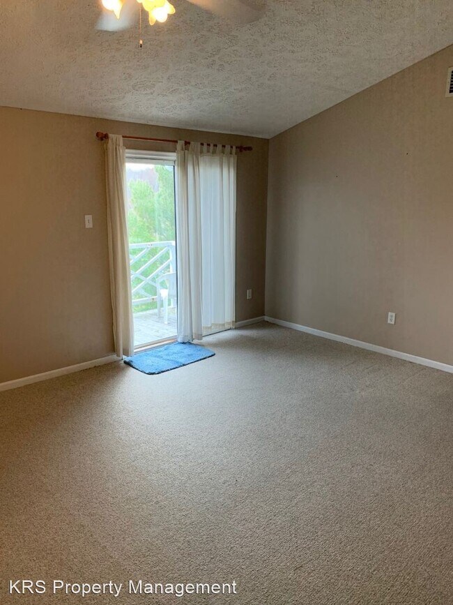 Building Photo - 2 br, 1 bath House - 207 Oak Leaf Circle U...