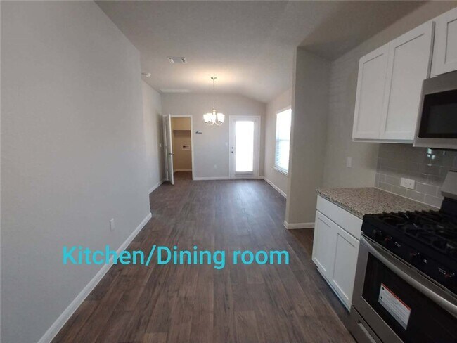 Building Photo - 2015 Arborside Dr