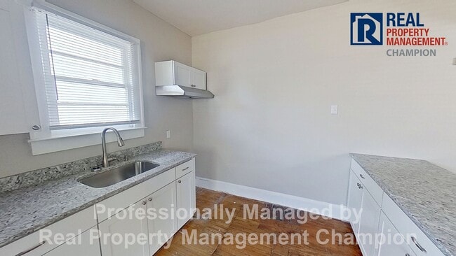 Building Photo - Charming 3 BD/1 BA in Heart of Wilmington