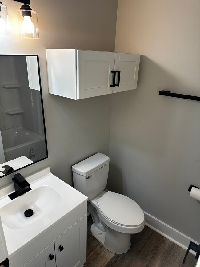 Foto del edificio - 2506 Halls Hill Pike