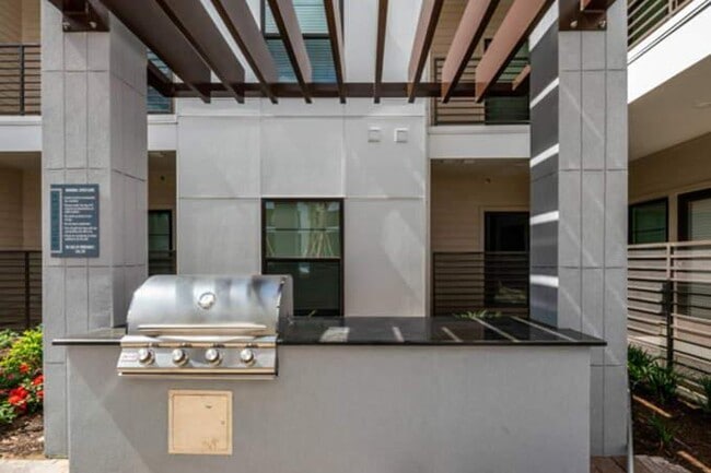 Building Photo - 1 bedroom in Houston TX 77054