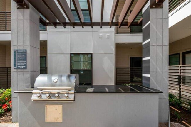 Building Photo - 1 bedroom in Houston TX 77054
