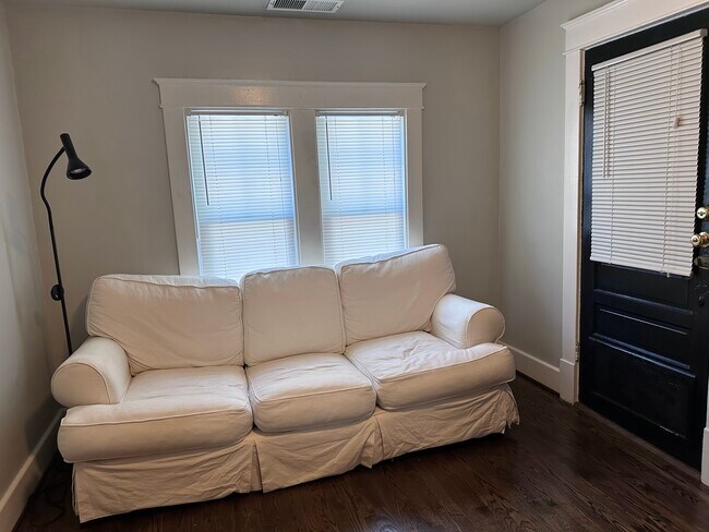 Living Room Front Entrance - 1509 17th Ave S