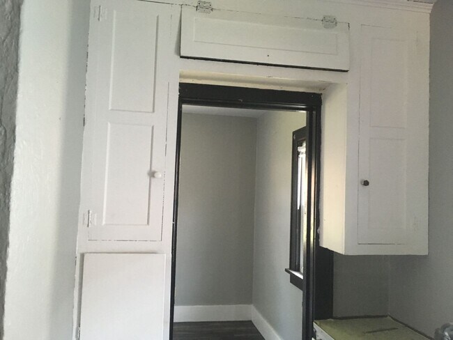 Foto del edificio - 313 Dearborn Ave