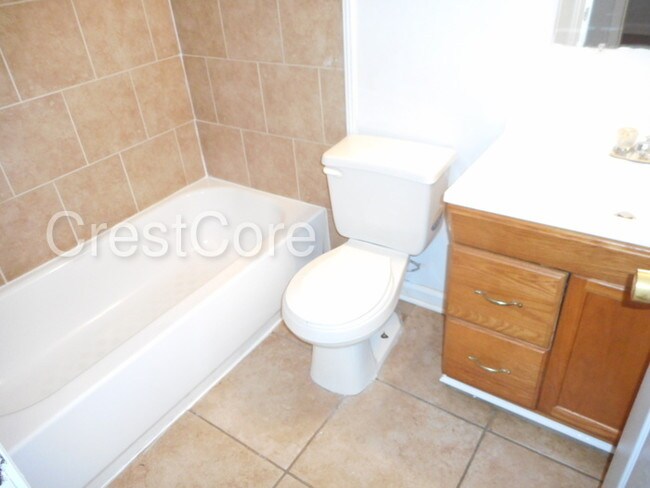 Foto del edificio - 945 N Claybrook St