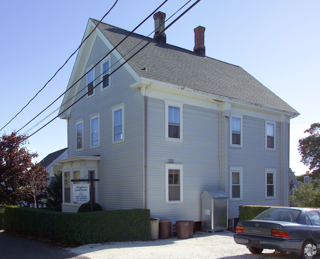 Building Photo - 6 Bangs St
