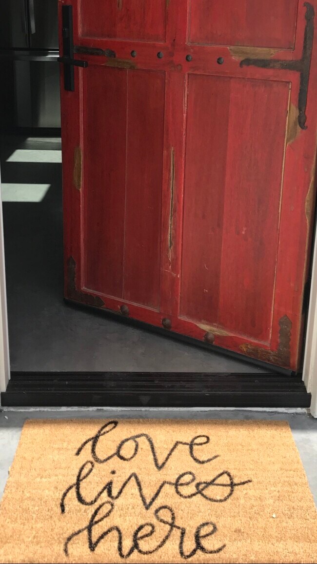 Foto del edificio - 337 E Villanova Rd