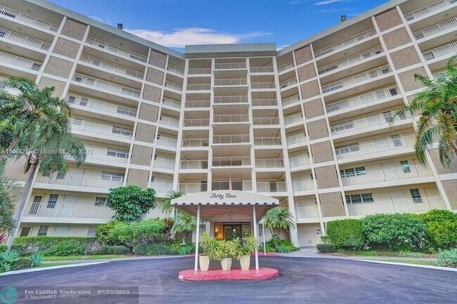 Foto del edificio - 2940 N Course Dr