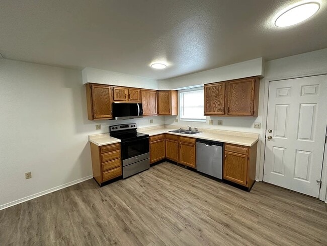 Building Photo - 2818 Fremont Ct