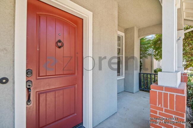 Foto del edificio - 182 Jenkins Ln