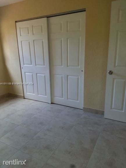 Building Photo - 3 br, 2.5 bath House - 2500 NE 193rd St # ...