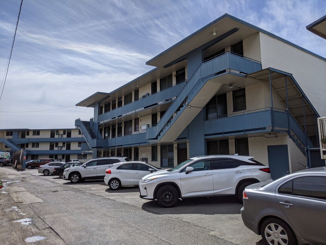 Building Photo - Kapalama - 1/1/1 - $1,250 - Hale Umi