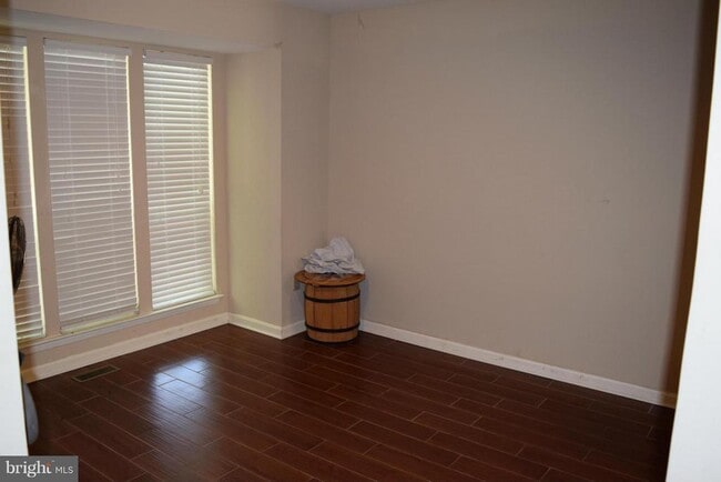 Building Photo - 8204 Tall Trees Ct
