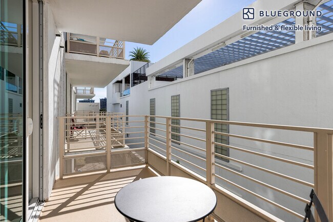 Foto del edificio - 110 SW 12th St