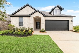 Building Photo - 5831 Westwood Shr Dr