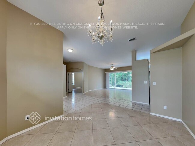 Building Photo - 3718 72nd Terrace E