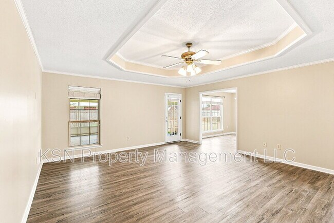 Foto del edificio - 17 Arbor Ridge Way