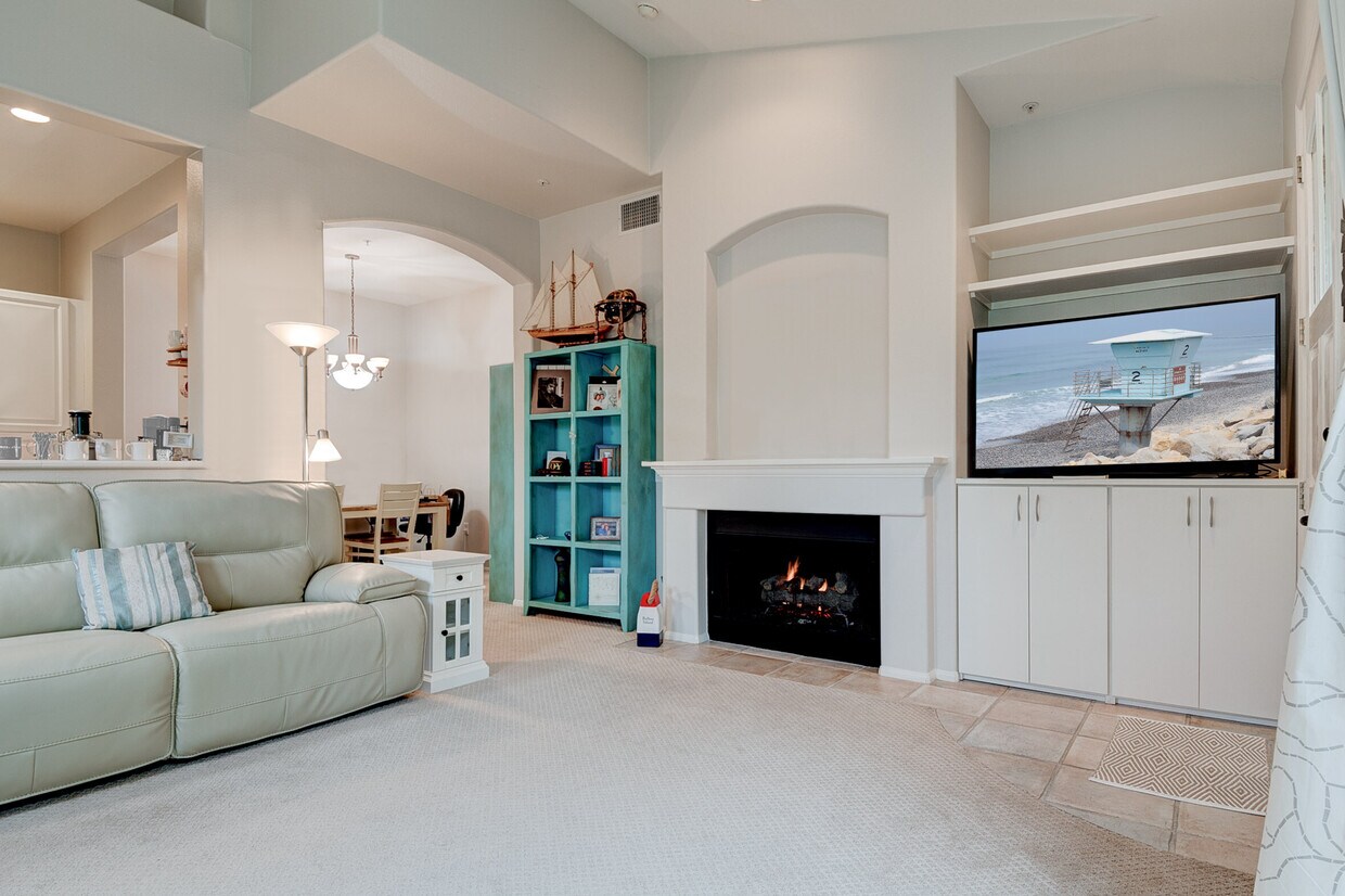 Primary Photo - 14 Celano Ct