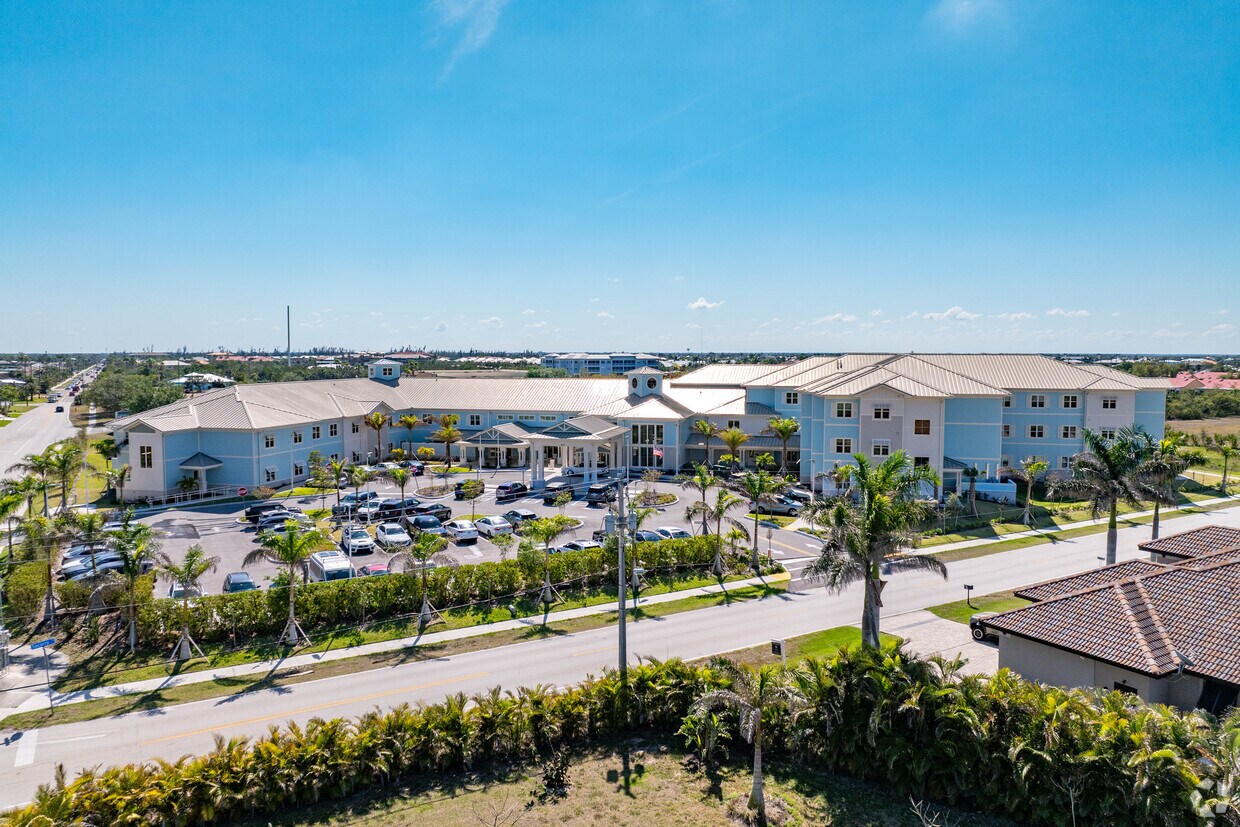 Building Photo - The Meridian at Punta Gorda Isles