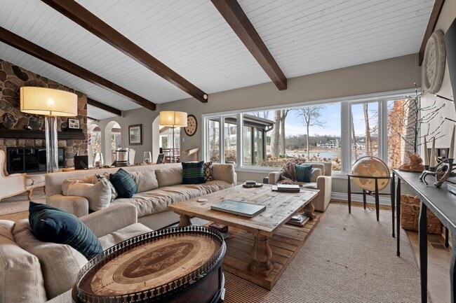 Building Photo - 3525 Brookside Dr
