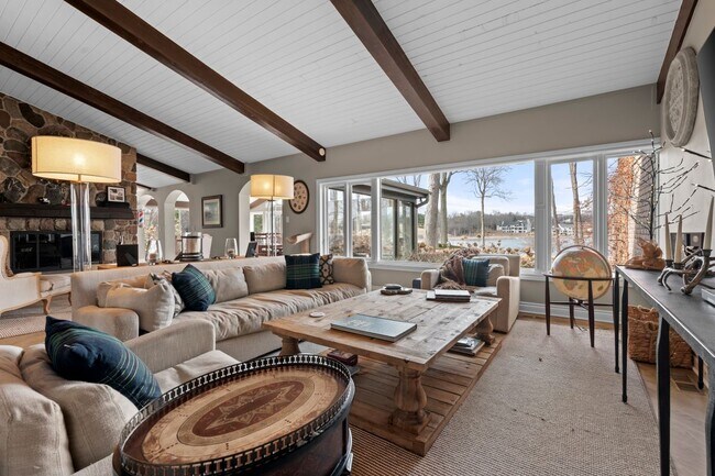 Foto del edificio - 3525 Brookside Dr