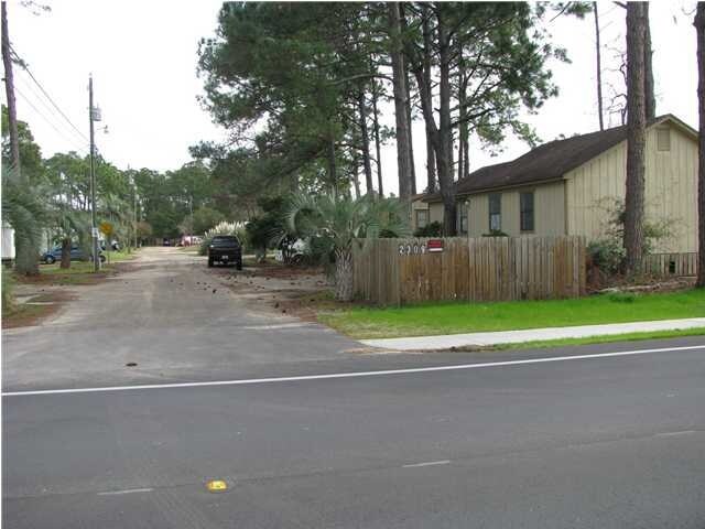 Building Photo - Laurie Ave. Mobile Home Park