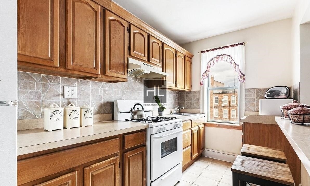 Foto principal - 1417 Albany Ave