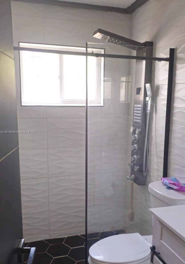 Photo - Northwest 63rd Avenue, Margate, FL 33063 -... House