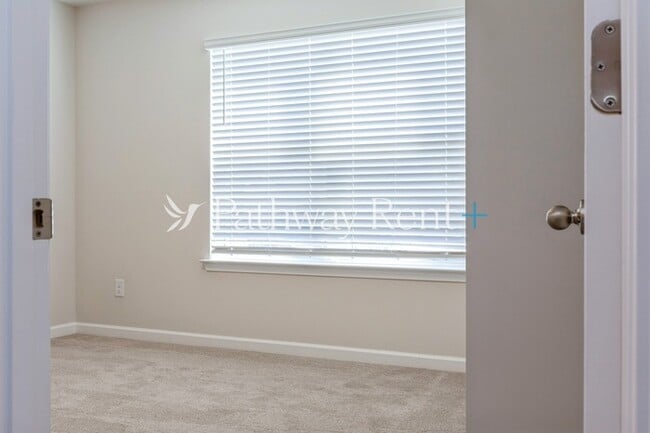Building Photo - 2314 Nabali Wy