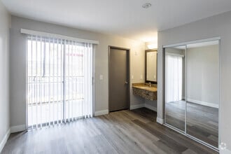 1 BR, 1 BA - 396 SF - The Presidio Apartments