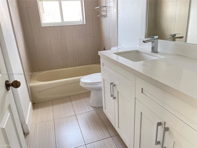 Foto del edificio - 5 br, 3.5 bath House - 1879 Aspen Ln # 1879