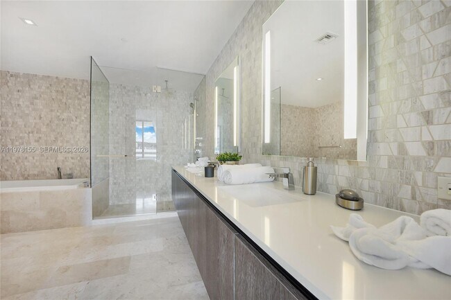 Foto del edificio - 88 SW 7th St