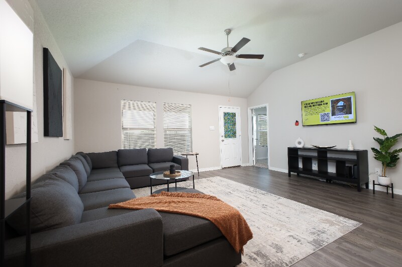 Foto principal - 5019 Topaz Bnd