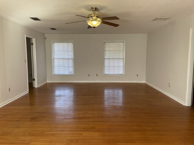 Building Photo - 918 Woodville Hwy